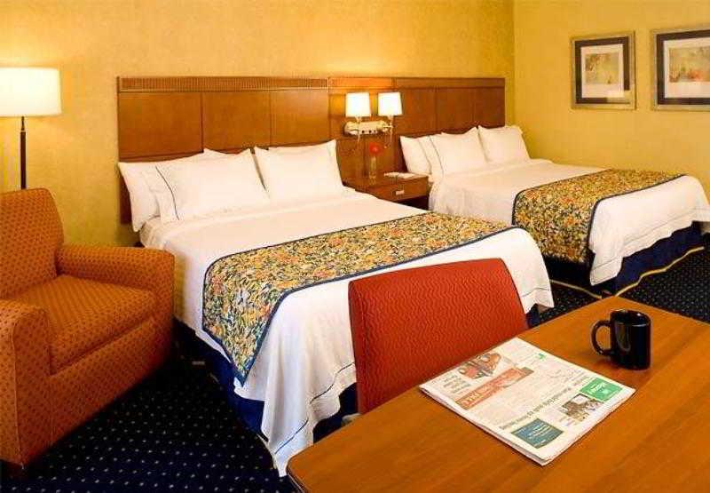 Courtyard By Marriott San Diego Sorrento Valley Quarto foto